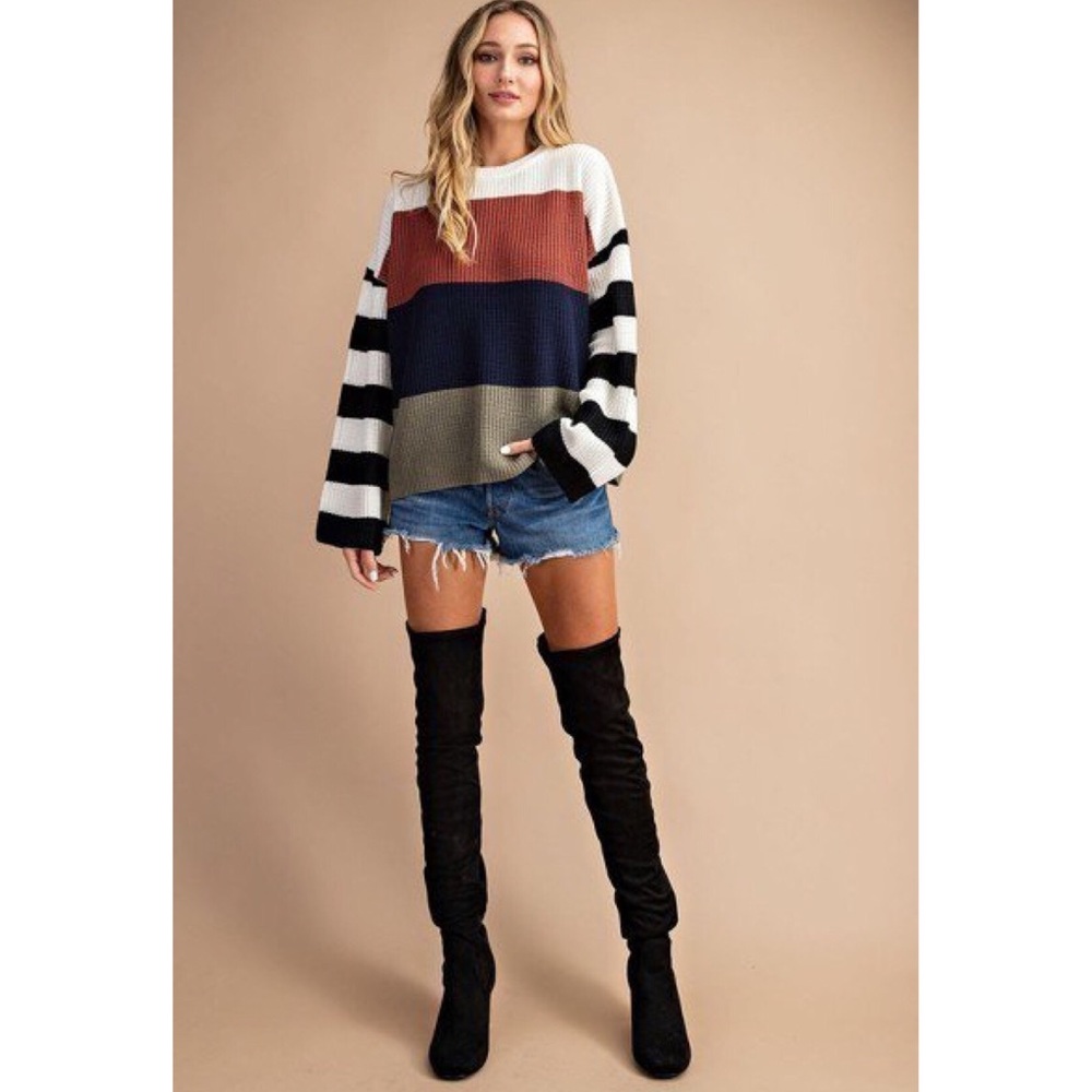 Last 1️⃣ Color Block Bell Sleeve Sweater - Picture 5 of 5